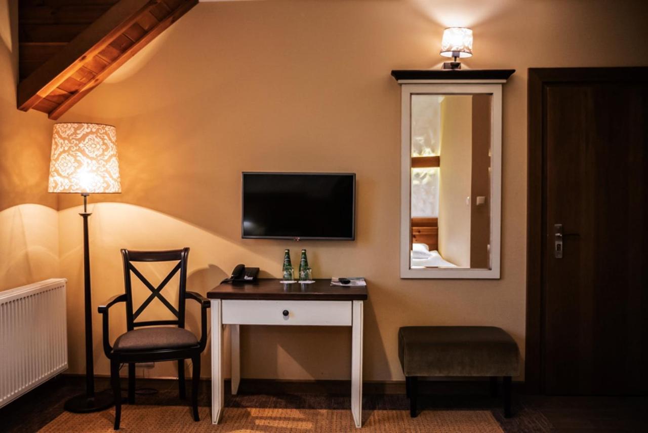 Folwark Lekuk Hotel Łękuk Mały Buitenkant foto