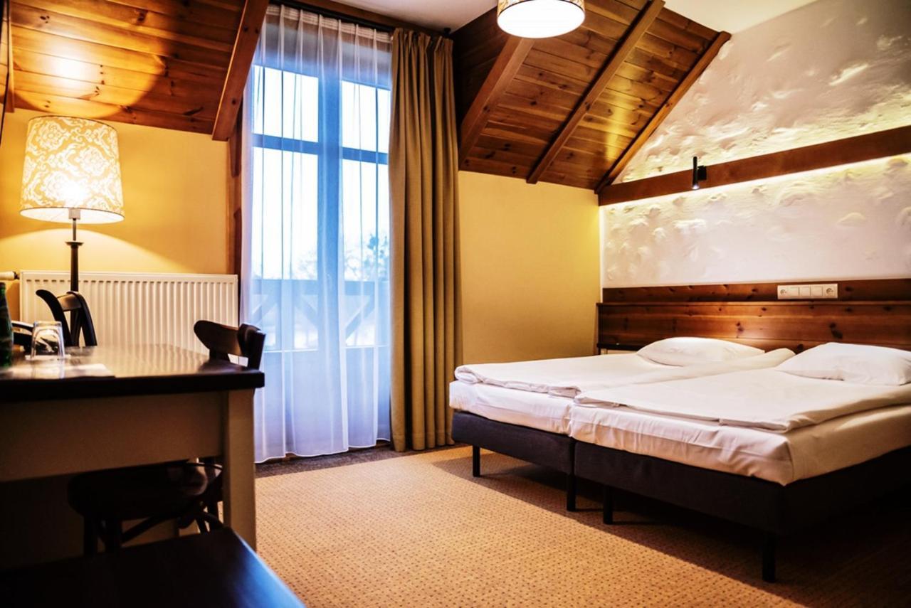 Folwark Lekuk Hotel Łękuk Mały Buitenkant foto