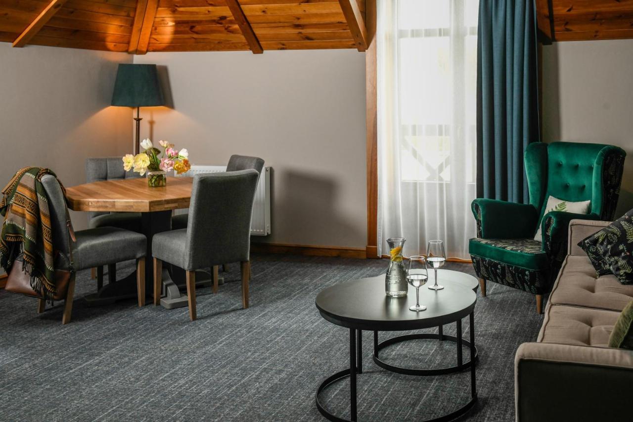 Folwark Lekuk Hotel Łękuk Mały Buitenkant foto