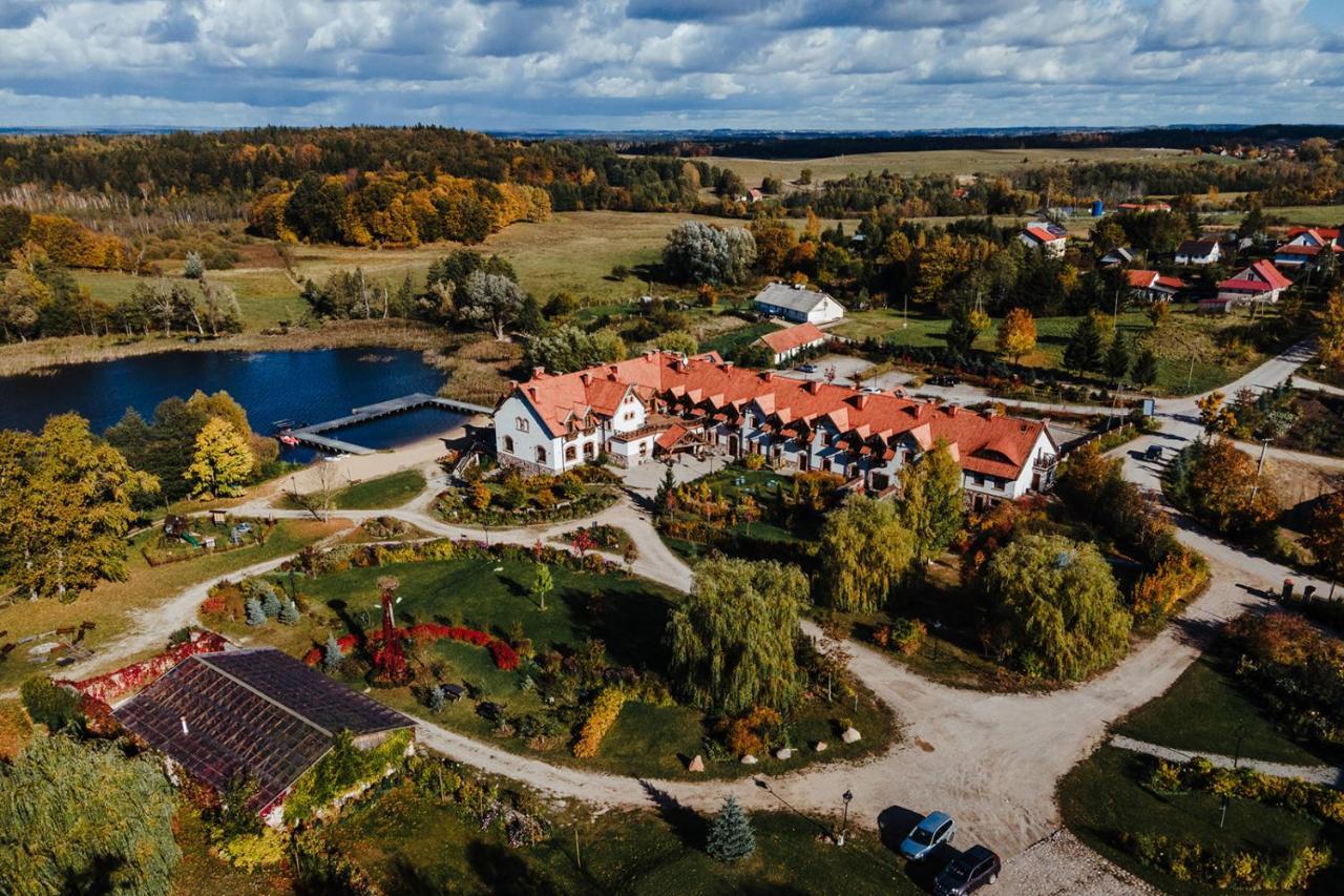 Folwark Lekuk Hotel Łękuk Mały Buitenkant foto
