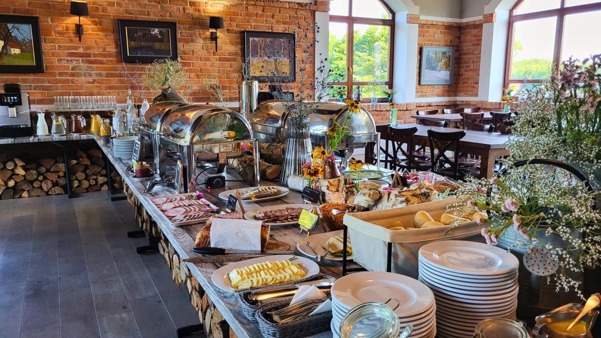Folwark Lekuk Hotel Łękuk Mały Buitenkant foto